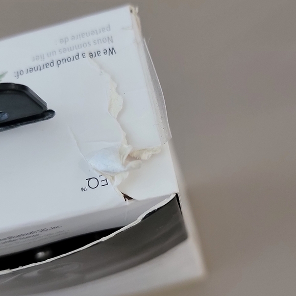 Scosche Bluetooth Power Delivery FM Transmitter - Black - Open Box - Picture 5 of 11